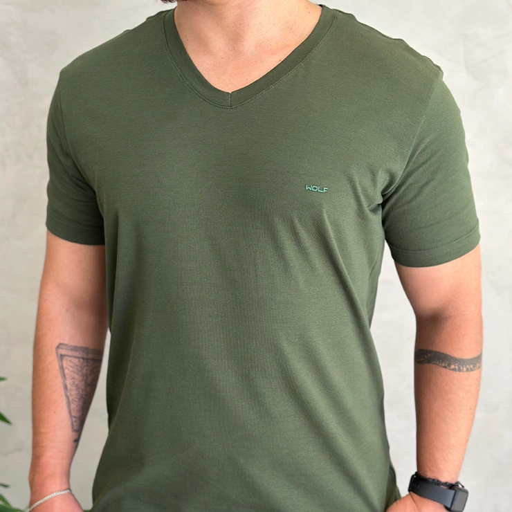 Camisa Verde Escuro Gola V